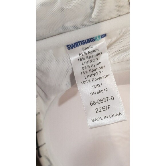 Swimsuits For All, Black/White Plaid Top, Size 32E/F, Very Nice‎ And Worn Once - Picture 6 of 6